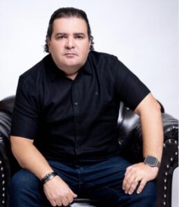 Peron Figueiredo defende política baseada em ações eficazes e critica assistencialismo