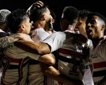 São Paulo reage no BrCruzeiro e diminui distância para o líder Palmeiras