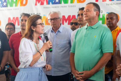 Helena Duailibe acompanha Carlos Brandão em assinatura de ordens de serviço para obras em São Luís