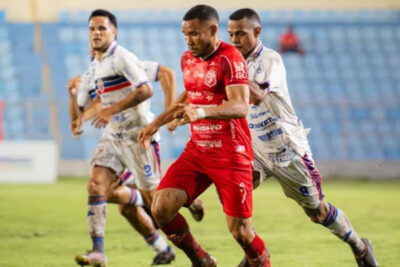 Imperatriz e Maranhão empatam e morrem abraçados no Nordestão