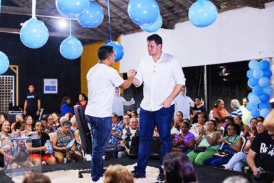 Orleans participa de encontro com idosos promovido por Penha