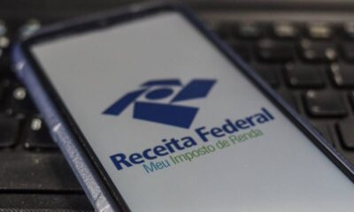 Receita Federal libera restituições do IR 2026 em 4 lotes