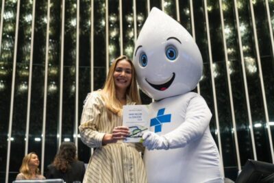 Ana Paula Lobato celebra Dia Mundial da Saúde em sessão solene