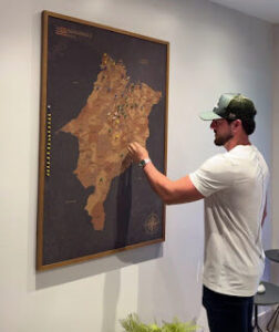 O mapa da mina e a vala comum