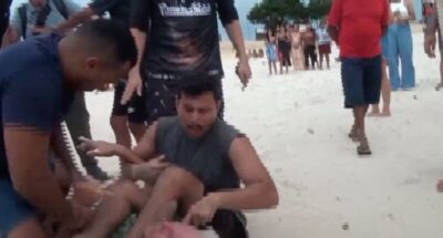 Novo vídeo mostra confusão envolvendo bombeiro militar e turista idoso em Barreirinhas durante a Paixão de Cristo