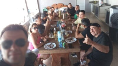 Amizade de milhões: mesa de cachaça na casa da prefeita de Fortaleza dos Nogueiras expõe empresários que já receberam quase R$ 12 milhões; veja o vídeo: