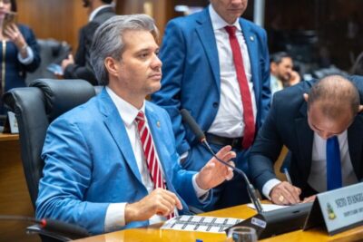 Neto Evangelista amplia acesso ao diagnóstico de TEA na capital