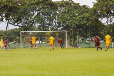 Sampaio intensifica treinos e vence jogo-treino antes do clássico
