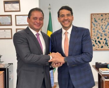 Weverton apresenta à CCJ do Senado relatório pela aprovação de Jorge Messias ao STF…