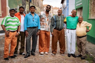 Grupo Trem das Onze lança videoclipe “Deixa Levar” no Centro Histórico de São Luís