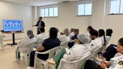 Governo promove capacitação para preparo de equipes no atendimento a pacientes com AVC no HRT