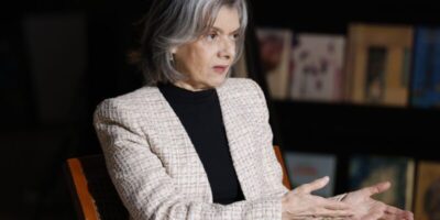 Cármen Lúcia diz que é aconselhada a deixar STF por ataques machistas