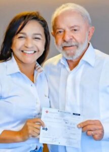 Eliziane deixa a insegurança do PSD e retorna ao PT com o aval de Lula à sua candidatura à reeleição