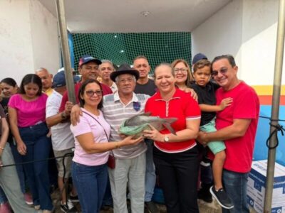 Prefeita Luciana Leocádio realiza mais uma grande entrega de pescados em Buriti Bravo