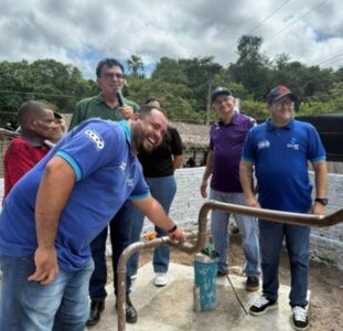 Vereador Hermínio da Farmácia e prefeito Chiquinho FC entregam poço histórico e garantem abastecimento de água para famílias de Buritidantas
