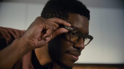 Apple acelera corrida por óculos inteligentes