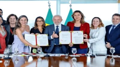 Lula sanciona leis que obriga uso de tornozeleira eletrônica e estipulada de 20 a 40 anos de cadeia para agressores de mulheres