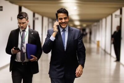 Messias reúne-se com parlamentares antes da sabatina na CCJ