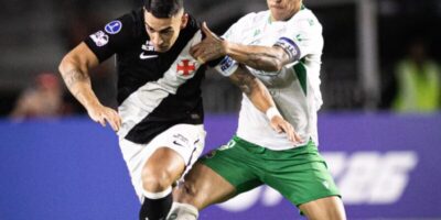 Vasco sofre com duas expulsões e perde em casa para o Audax Italiano