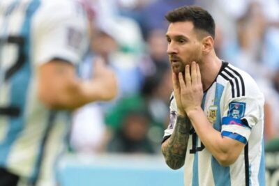Messi é processado por ficar fora de amistoso da Argentina e quebrar contrato milionário, diz jornal