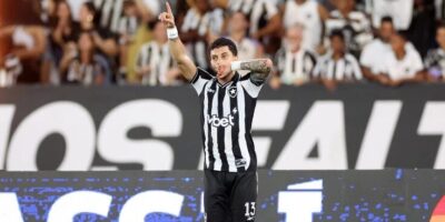 Botafogo vence a Chapecoense com gol no fim e abre vantagem na quinta fase da Copa do Brasil