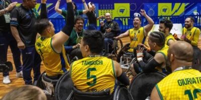 Seleção brasileira é campeã no rúgbi em cadeira de rodas