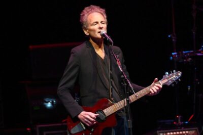 Lindsey Buckingham, do Fleetwood Mac, é atacado por stalker nos EUA