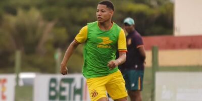 Sampaio deve repetir time contra o Moto na Série D