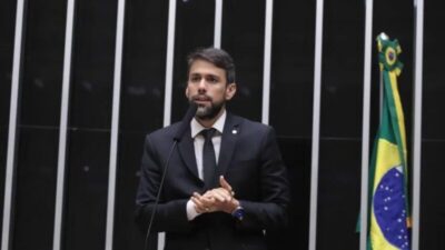 Deputado comemora aprovação de PL que amplia voos na Amazônia Legal