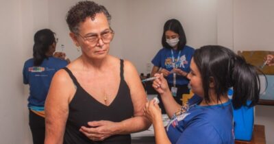 Governo aplica mais de mil doses da vacina contra Influenza em shopping da capital