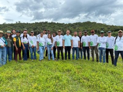 Visita técnica do curso de Zootecnia fortalece aprendizado prático na Fazenda 10 Irmãos, em Codó