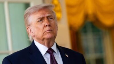 Ex-diretor da CIA defende destituição de Trump