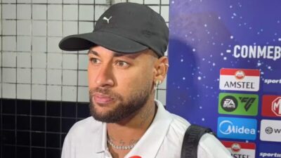 Neymar se irrita com torcedor após empate do Santos e desabafa: “Estou chateado com tudo”