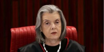 Cármen Lúcia denuncia ataques machistas e pressão para deixar o STF